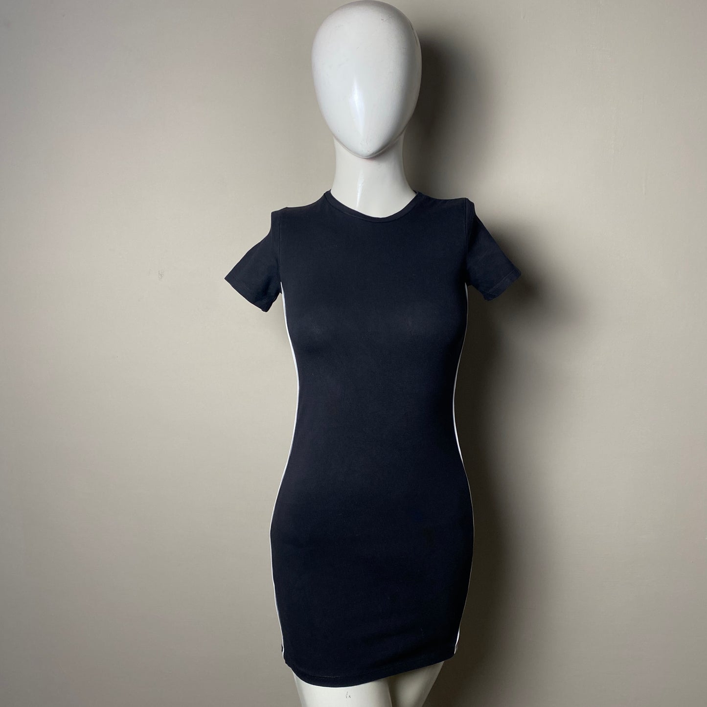 black-basic-bodycon-212