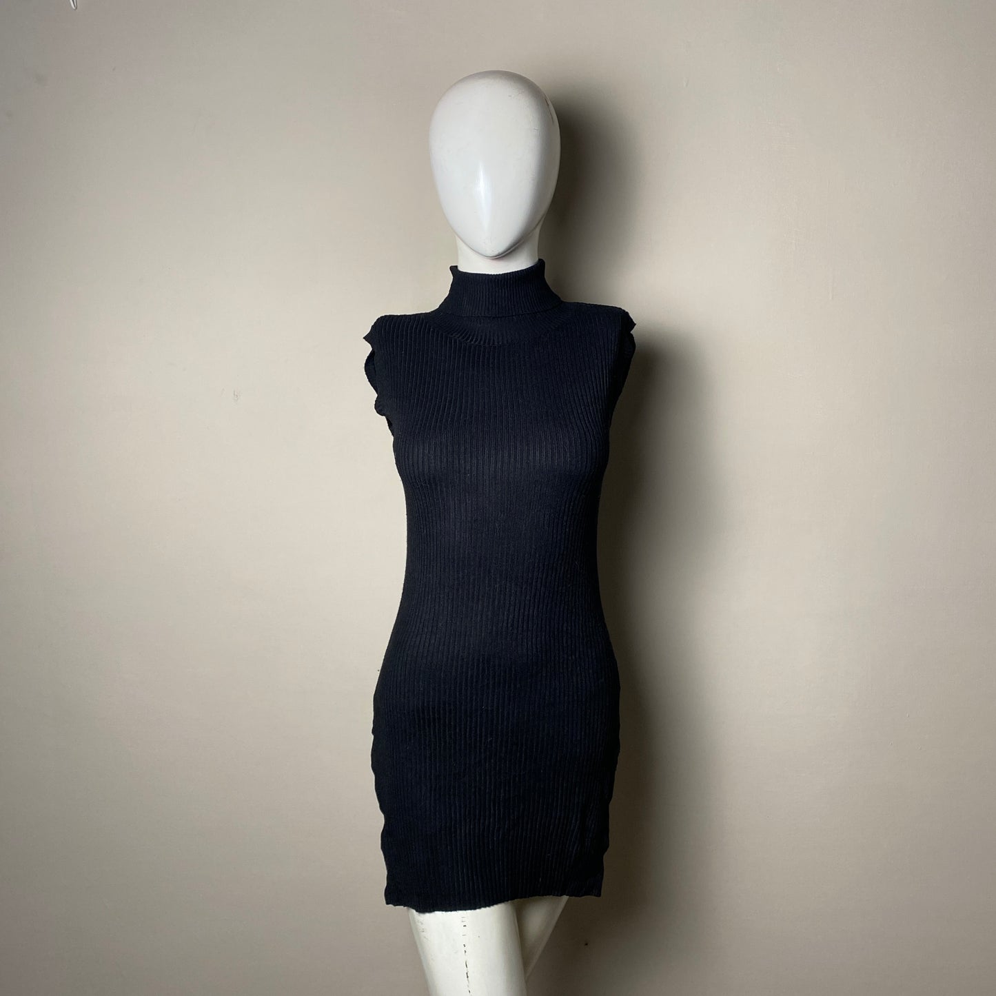 black-sleeveless-turtleneck-bodycon-228