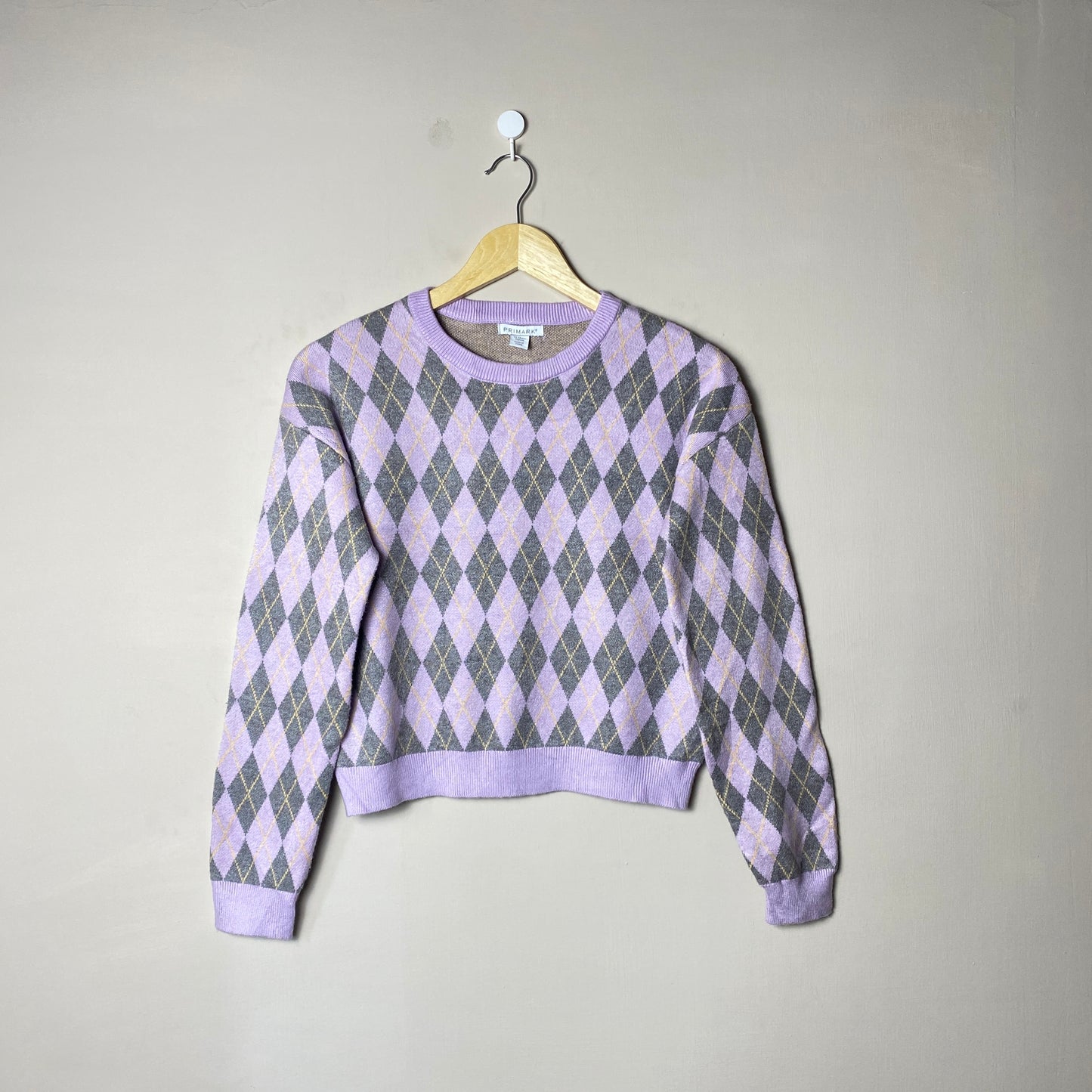 purple-argyle-sweatshirt-59