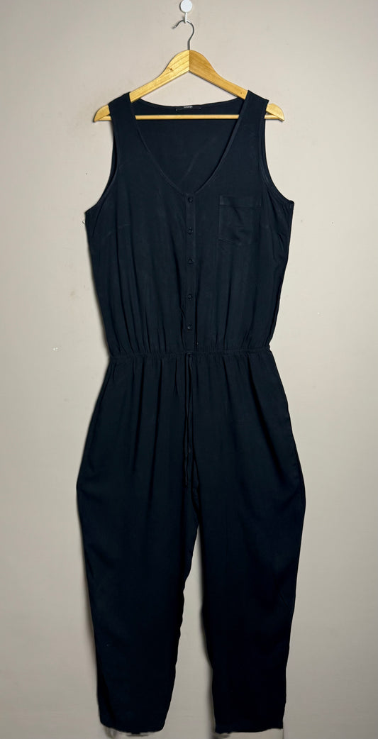 Black Buttoned Sleeveless Jumpsuit