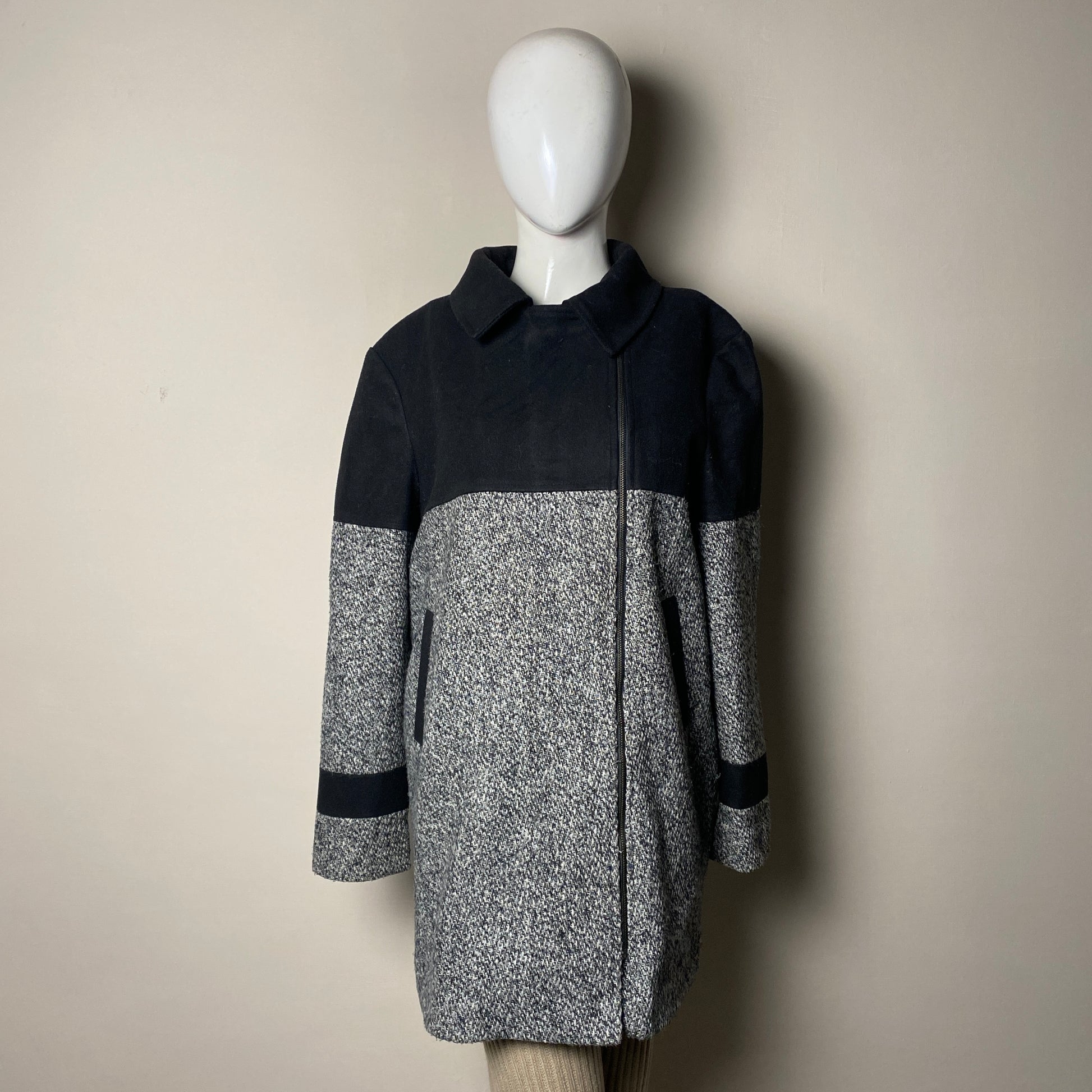 black-grey-colorblock-long-coat-052