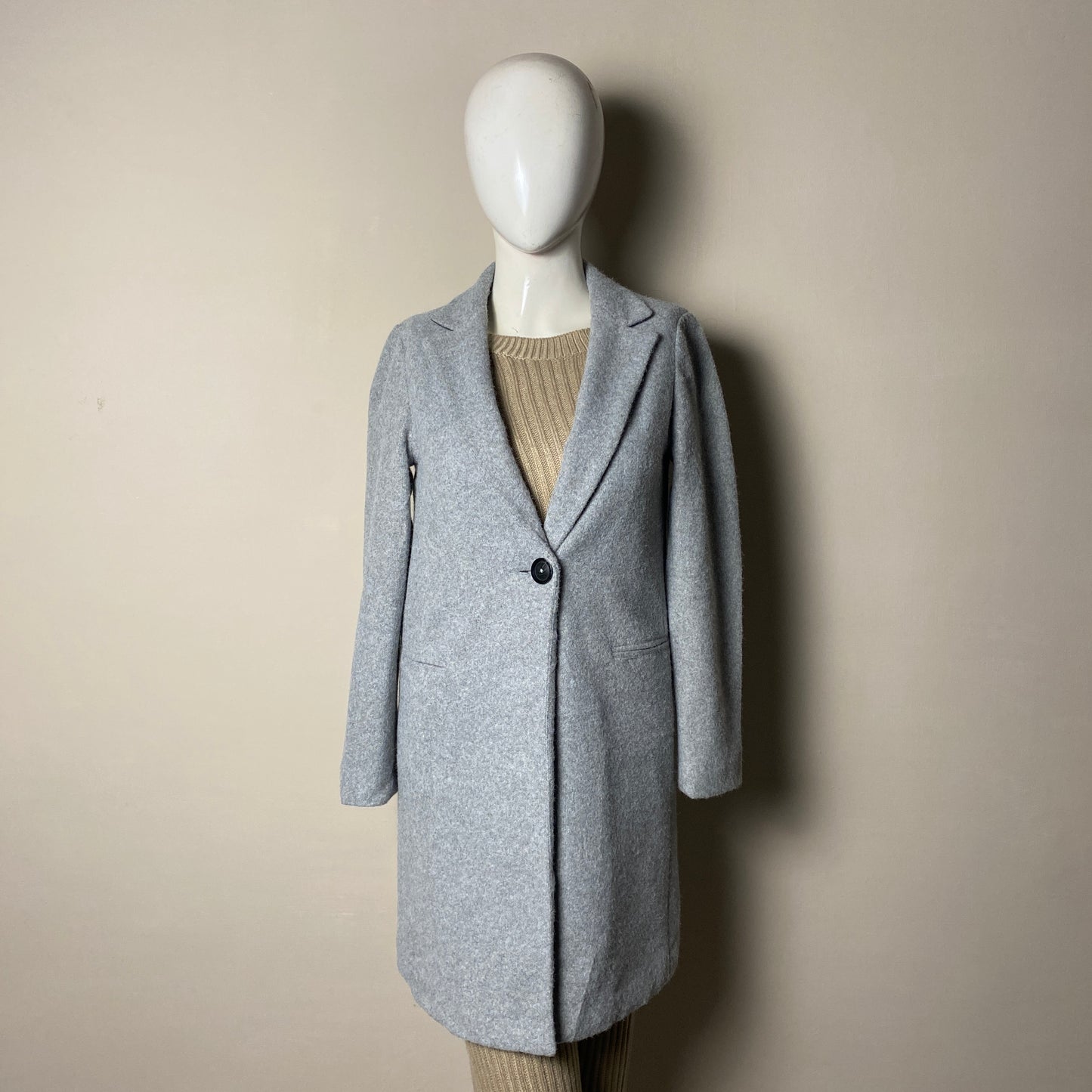 light-grey-single-button-long-coat-054