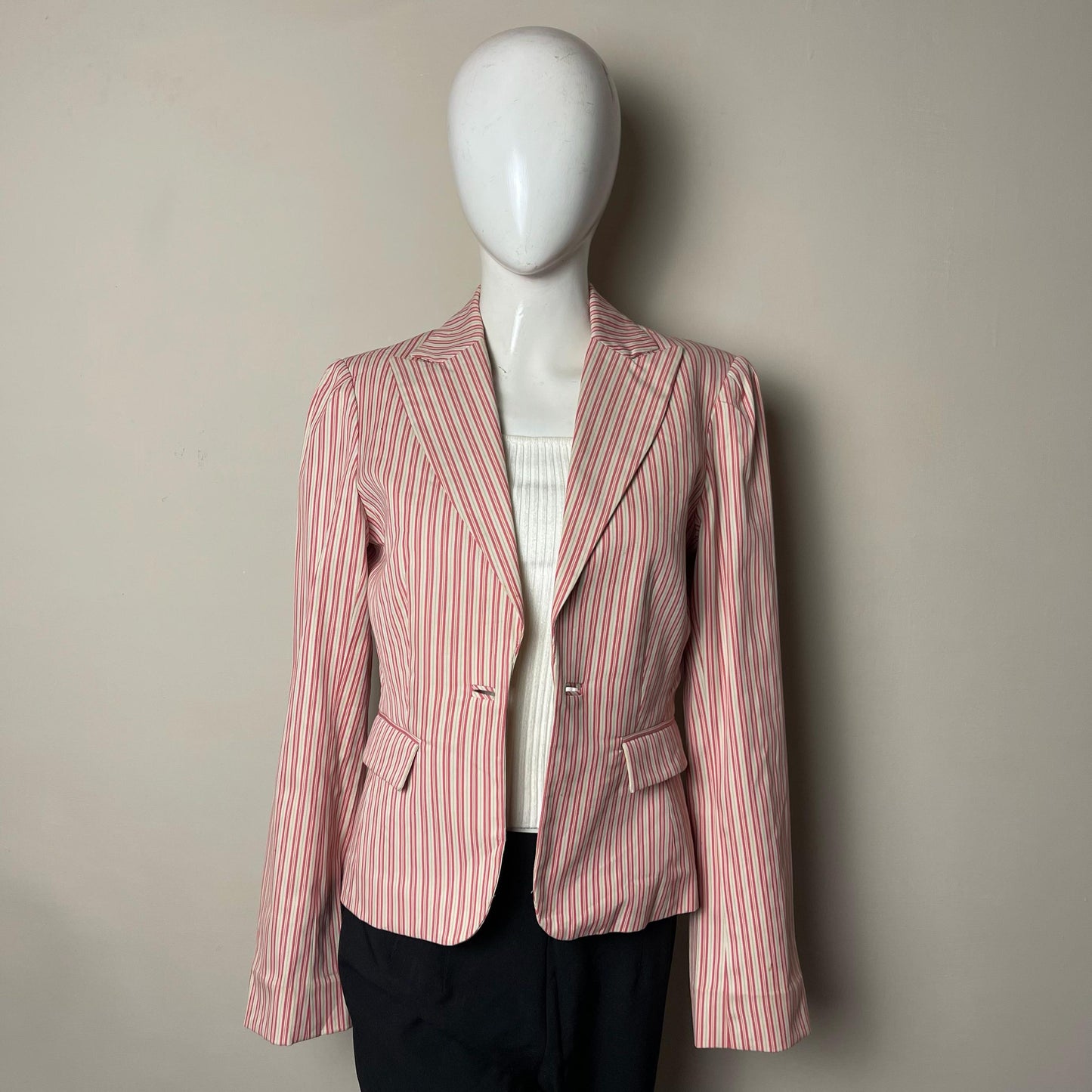 pink-striped-tailored-blazer-049