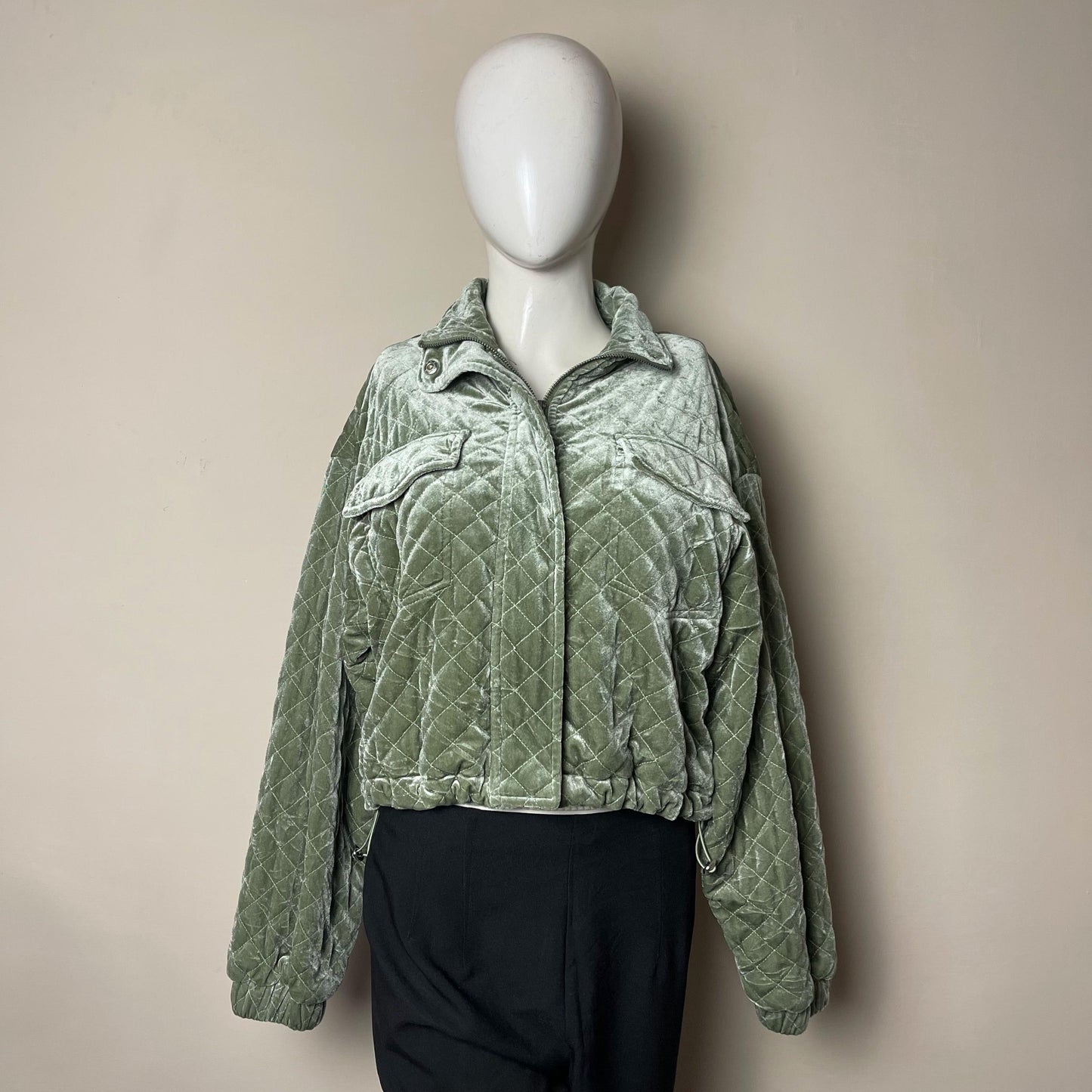 quilted-velvet-zip-front-jacket-096